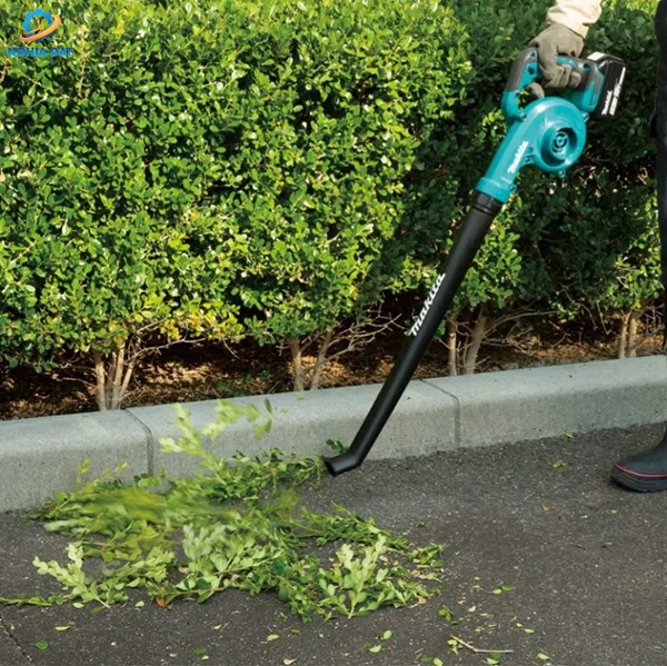 Máy thổi bụi dùng pin Makita