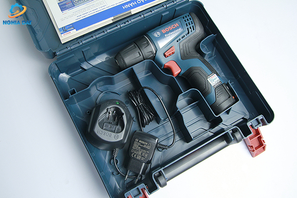 Máy khoan, vặn vít 12V GSR 120-LI GEN II (1 pin 1Ah + sạc 2 chấu+phụ kiện) Bosch