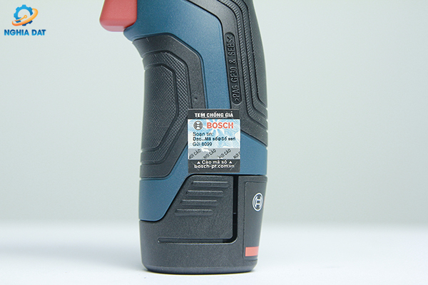 Máy khoan, vặn vít 12V GSR 120-LI GEN II (1 pin 1Ah + sạc 2 chấu+phụ kiện) Bosch
