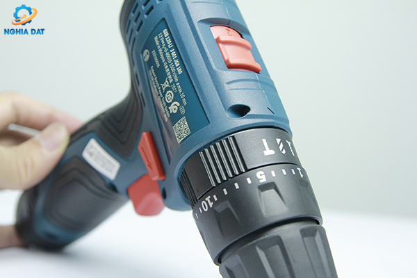 Máy khoan động lực dùng pin 12V GSB 120-LI GEN II (1 pin+sạc 2 chấu+phụ kiện) Bosch