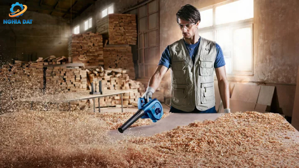 Máy thổi GBL 620 Bosch
