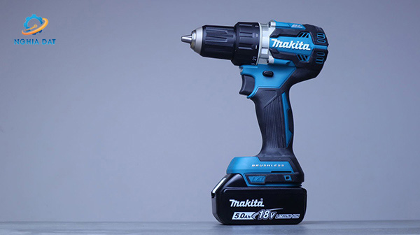 Máy khoan và vặn vít dùng pin(bl)(18v) MA-DDF484RTE Makita