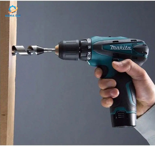 Máy khoan và vặn vít dùng pin(10.8v) MA-DF330DWE Makita