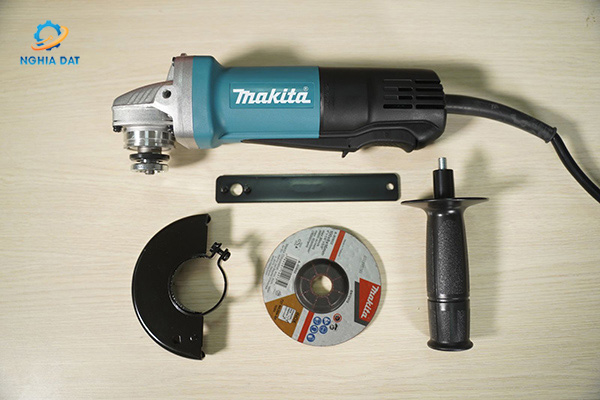 Máy mài góc(100mm/840w/công tắc bóp) MA-9556HP Makita