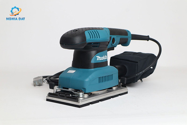Máy chà nhám rung MA-BO3711 Makita