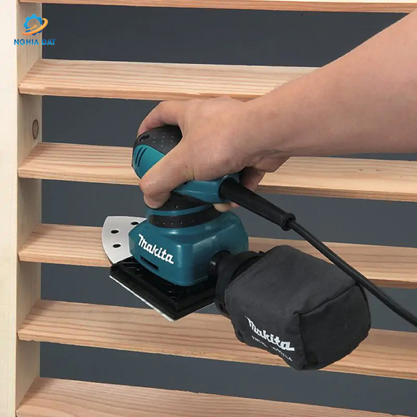 Máy chà nhám rung MA-BO4565 Makita