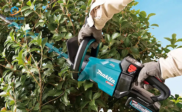 Máy tỉa hàng rào dùng pin(600mm/bl)(40vmax) MA-UH004GZ01 Makita