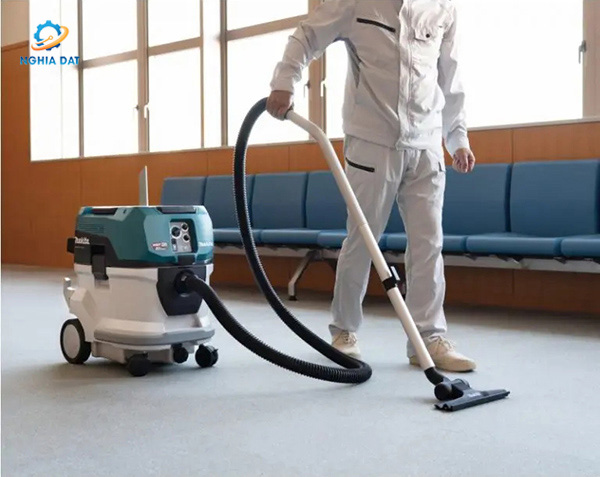 Máy hút bụi dùng pin(wet&dry/38l/aws/bl) MA-VC006GMZ Makita