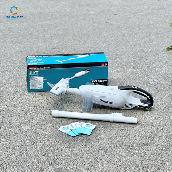 Máy hút bụi dùng pin(18v) MA-DCL182ZW Makita
