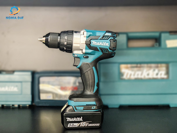 Máy khoan và vặn vít dùng pin(bl)(18v) MA-DDF481Z Makita