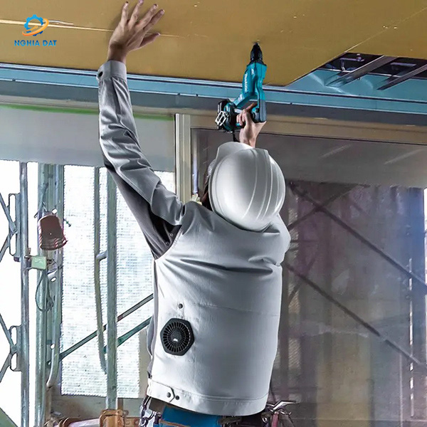 Áo khoác làm mát dùng pin size l(bl)(18v-12v max) MA-DFJ213ZL Makita