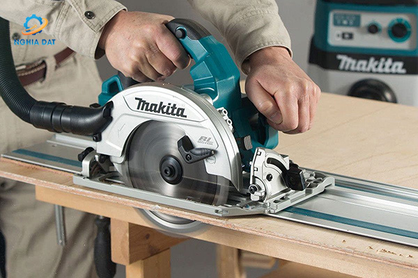 Máy cưa đĩa dùng pin(185mm/aws/bl)(18vx2) MA-DHS783ZU Makita
