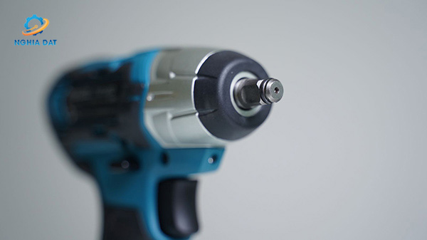 Máy siết bu lông dùng pin(9.5mm)(12v max) MA-TW140DSAE Makita