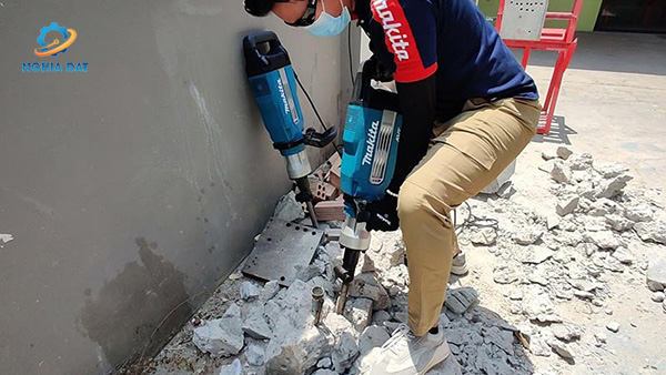 Máy đục bê tông(chuôi lục giác 30mm/avt) MA-HM1511X1 Makita