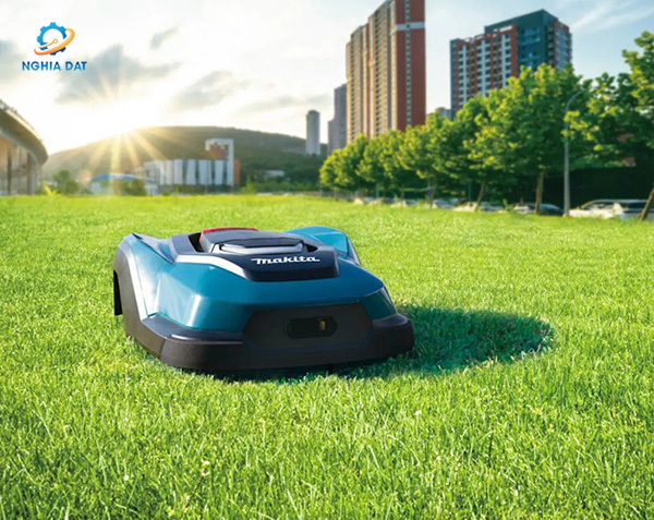 Máy cắt cỏ robot dùng pin(240mm)(18v/pintích hợp) MA-RM350D Makita