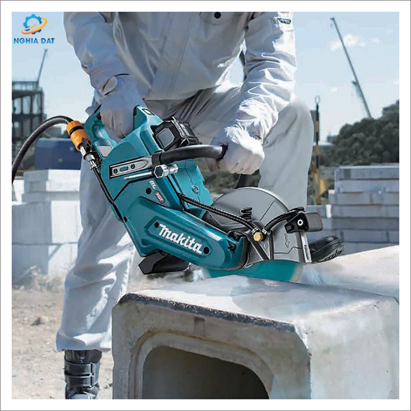 Máy cắt bê tông dùng pin(305mm/bl)(40v max) MA-CE004GZ Makita