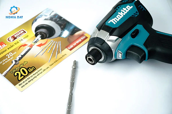 Máy vặn vít dùng pin(bl)(18v) MA-DTD153Z Makita