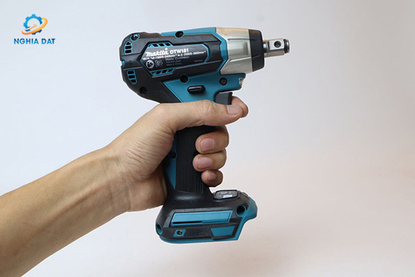 Máy siết bu lông dùng pin(12.7mm/bl)(18v) MA-DTW181Z Makita