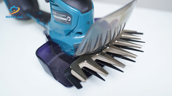 Máy tỉa cỏ dùng pin(18v) MA-DUM604SY Makita