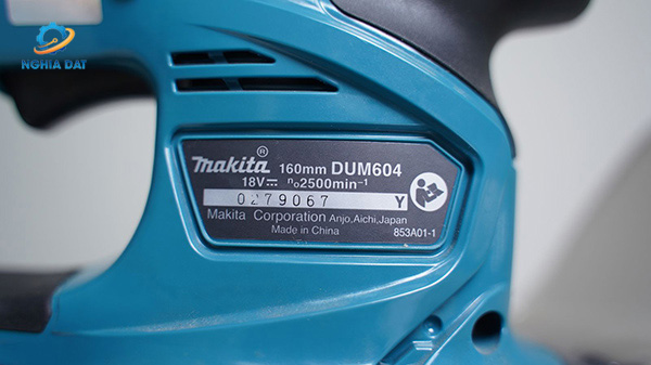 Máy tỉa cỏ dùng pin(18v) MA-DUM604SY Makita