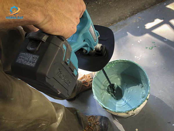 Máy trộn sơn dùng pin(bl)(18v) MA-DUT131RTE Makita