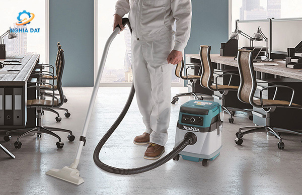 Máy hút bụi dùng pin và điện(ướt & khô)(18vx2) MA-DVC150LZ Makita