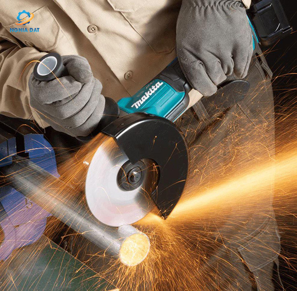 Máy mài góc dùng pin(150mm/công tắc bóp/bl)(40v max) MA-GA036GZ Makita