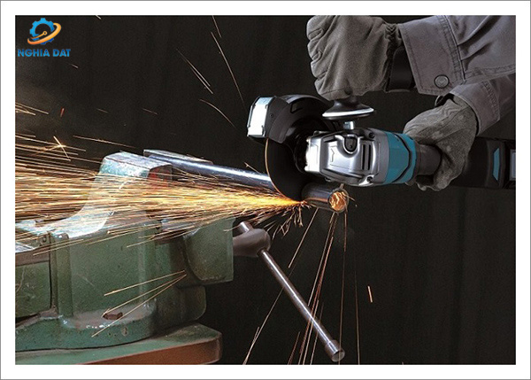 Máy mài góc dùng pin(100mm/công tắc bóp/bl)(40v max) MA-GA048GZ Makita