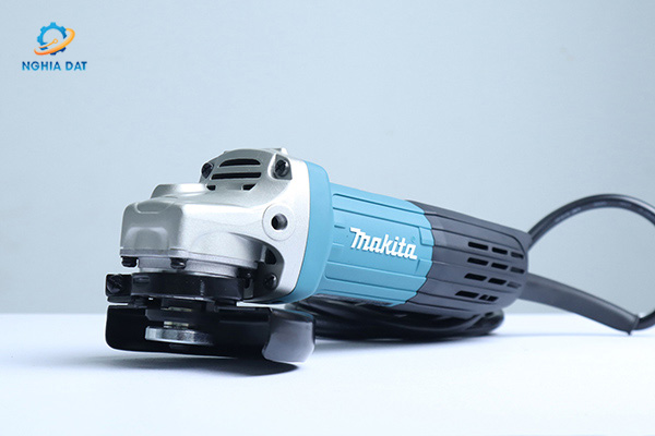 Máy mài góc(100mm/720w/công tắc đuôi) MA-GA4032 Makita