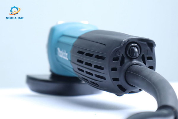 Máy mài góc(100mm/720w/công tắc đuôi) MA-GA4032 Makita