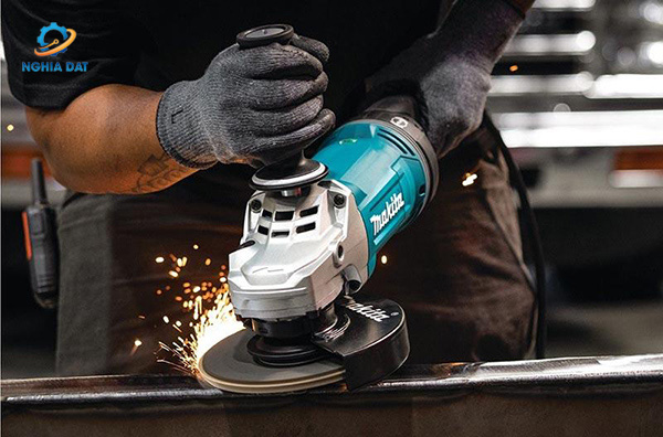 Máy mài góc(230mm/2800w/công tắc bóp) MA-GA9070 Makita