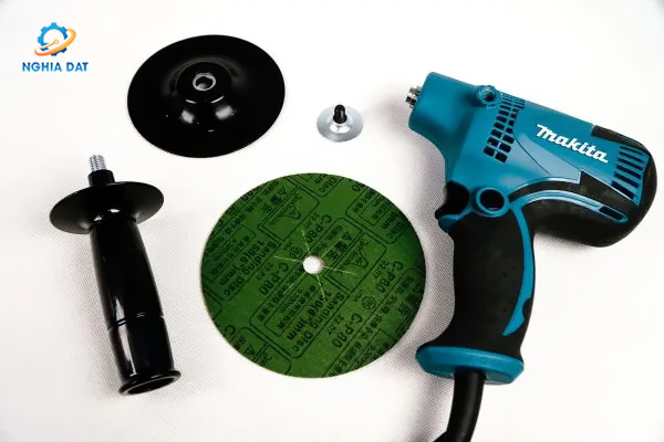 Máy chà nhám đĩa(150mm) MA-GV6010 Makita