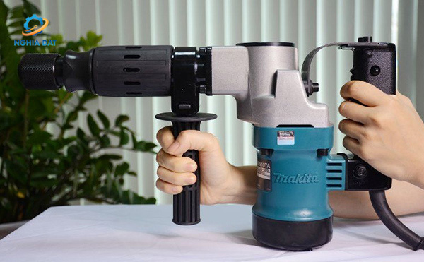 Máy đục bê tông(chuôi lục giác 17mm) MA-HM0810A Makita