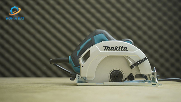 Máy cưa đĩa(185mm) MA-HS7010 Makita