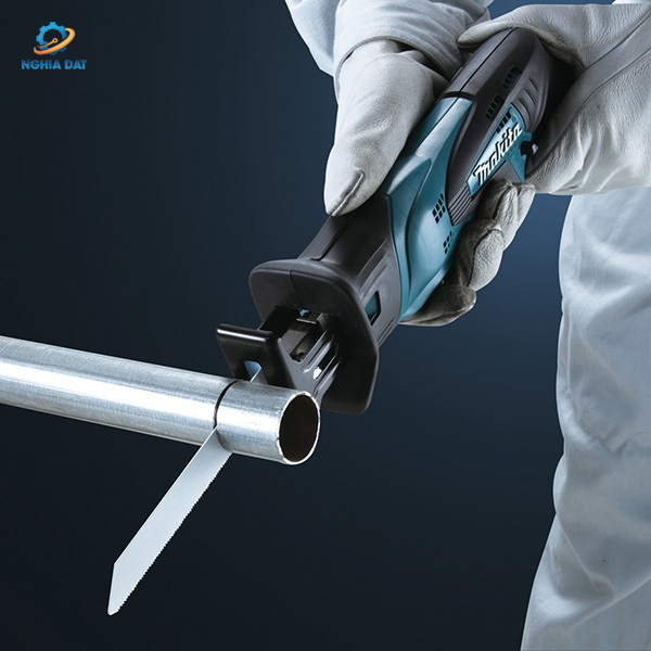 Máy cưa kiếm dùng pin(10.8v) MA-JR102DZ Makita