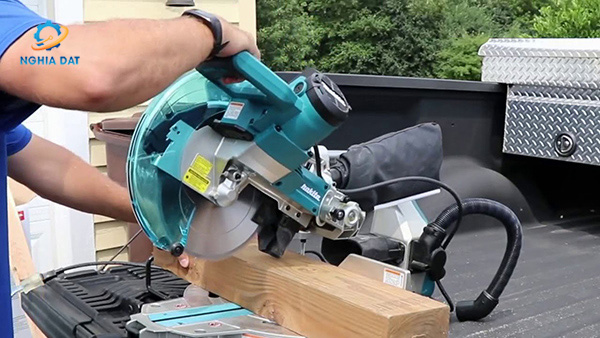 Máy cưa đa góc trượt(260mm) MA-LS1019L Makita