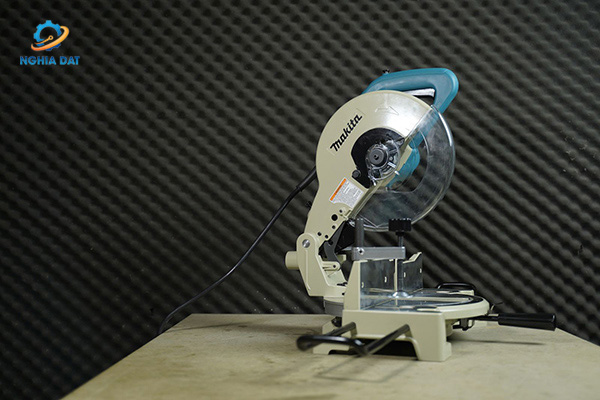 Máy cưa đa góc(260mm) MA-LS1030N Makita