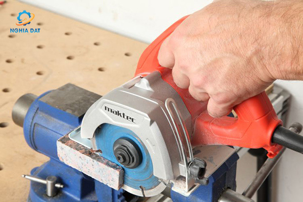 Máy cắt đá/gạch(110mm) MA-MT413 Makita