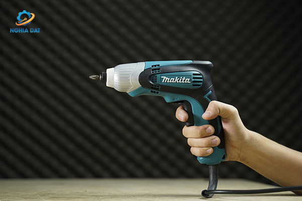 Máy vặn vít MA-TD0100 Makita