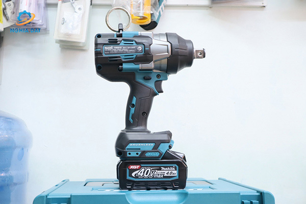 Máy siết bu lông dùng pin(19mm/bl)(40v max) MA-TW001GM201 Makita