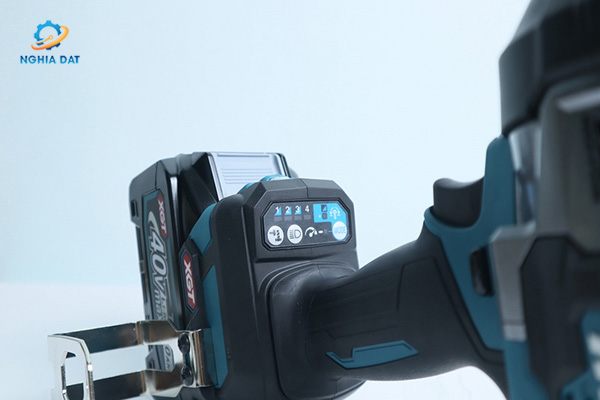 Máy siết bu lông dùng pin(19mm/dây đeo trên thân máy/bl)(40v max) MA-TW001GM204 Makita