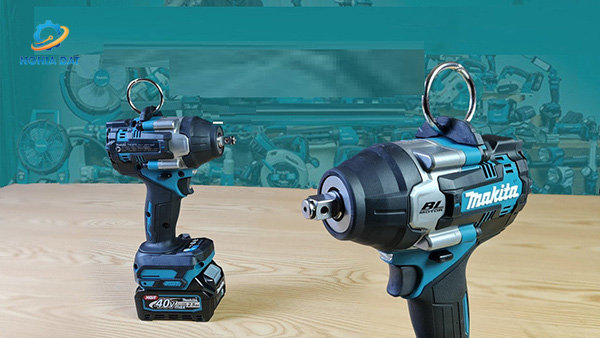 Máy siết bu lông dùng pin(12.7mm/dây đeo trên thân máy/bl)(40vmax) MA-TW007GD202 Makita