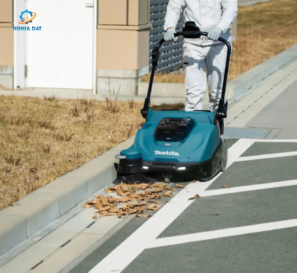 Máy quét rác đẩy tay dùng pin(bl)(40v) MA-VS001GZ Makita