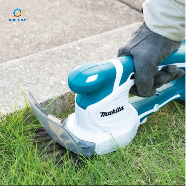 Máy tỉa cỏ dùng pin(110mm)(bl1815g*1+dc18wa)(18v) MA-UM110DWYX Makita