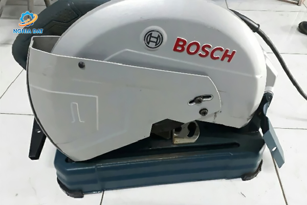 Có nên mua máy cắt Bosch cũ không? Ưu nhược điểm cần biết