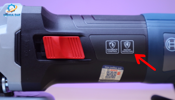 Máy mài góc Bosch chống khởi động lại an toàn